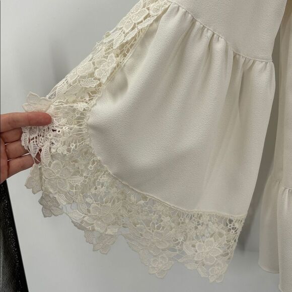 See By Chloe Top With Wide Lace Sleeves Size 36 - Picture 2 of 15